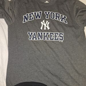 Fanatics New York Yankees Gray Tee